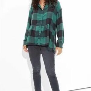 American Eagle Outfitters Teal and Black Checkered Shirt